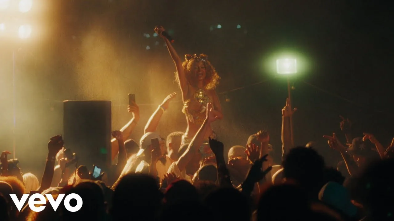 Video: Tyla – Shake Ah